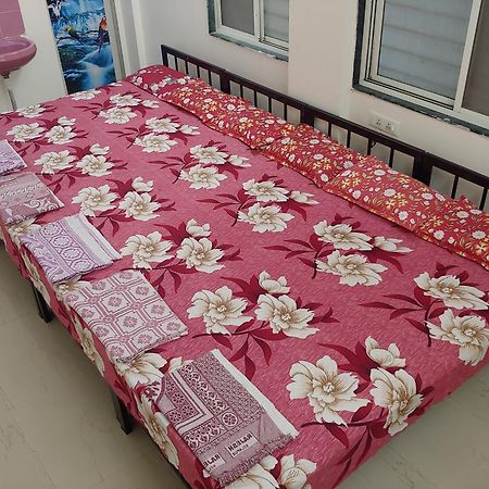 Ambai Guest House 戈尔哈布尔 外观 照片