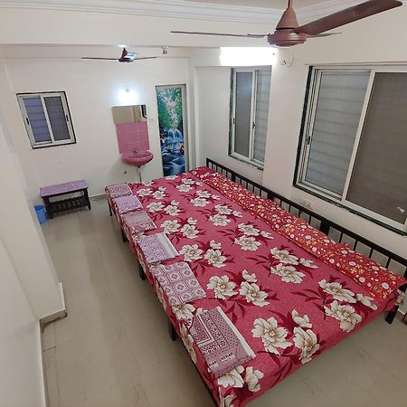 Ambai Guest House 戈尔哈布尔 外观 照片