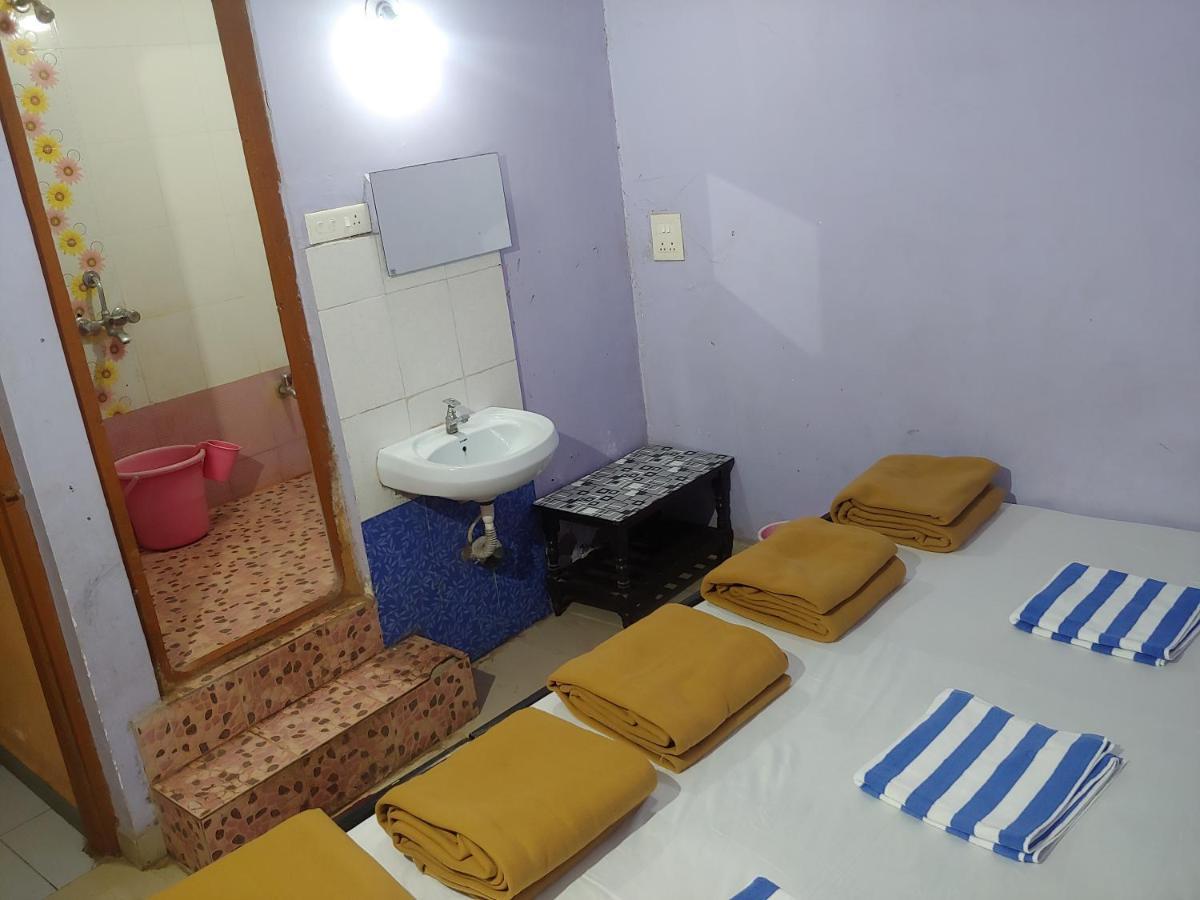 Ambai Guest House 戈尔哈布尔 外观 照片
