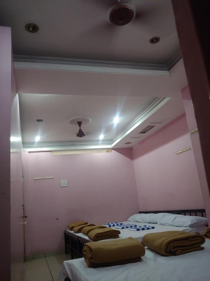 Ambai Guest House 戈尔哈布尔 外观 照片