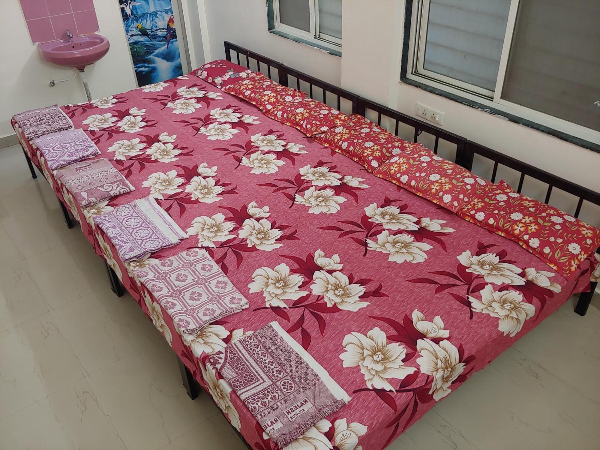 Ambai Guest House 戈尔哈布尔 外观 照片