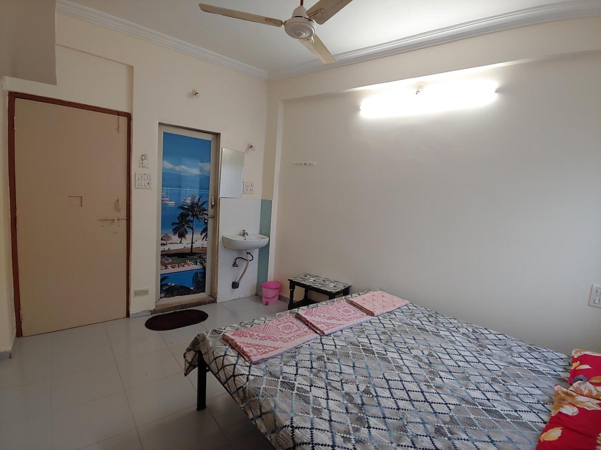 Ambai Guest House 戈尔哈布尔 外观 照片