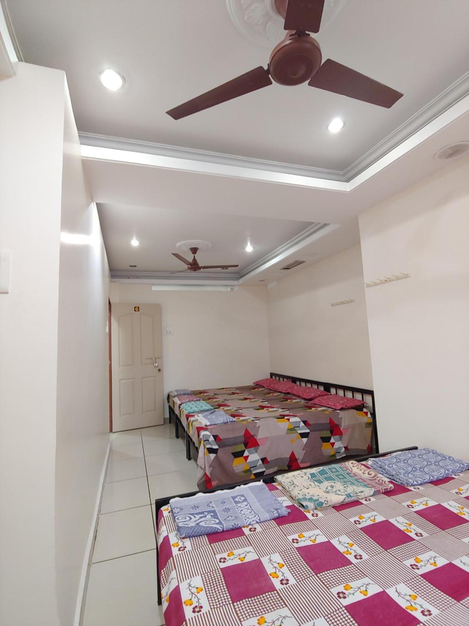 Ambai Guest House 戈尔哈布尔 外观 照片
